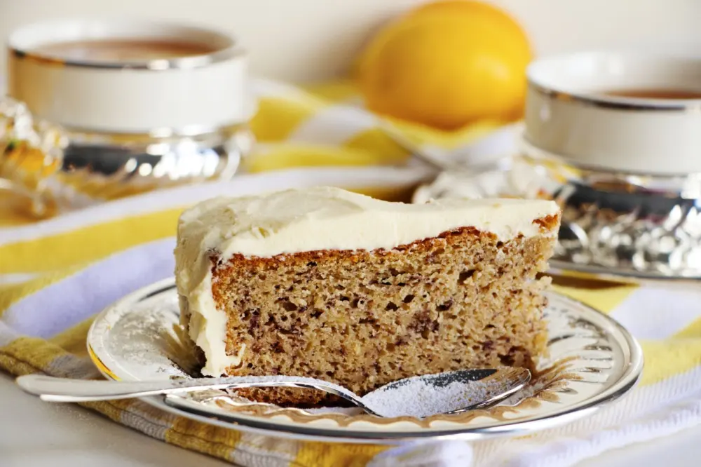 Resep Banana Cake Lembut Tanpa Mikser