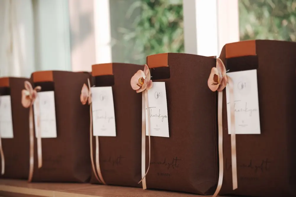 Tips Custom Hampers: Kombinasi Produk dan Kemasan Mewah