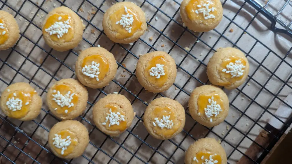 Kue Kering Tanpa Margarin: Nastar Kastengel Premium dengan Mentega Asli 100%