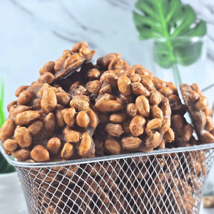 Ampyang Kacang Pedas: Sensasi Berbeda