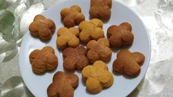 Kue Bangkit: Camilan Khas Betawi Lumer di Mulut